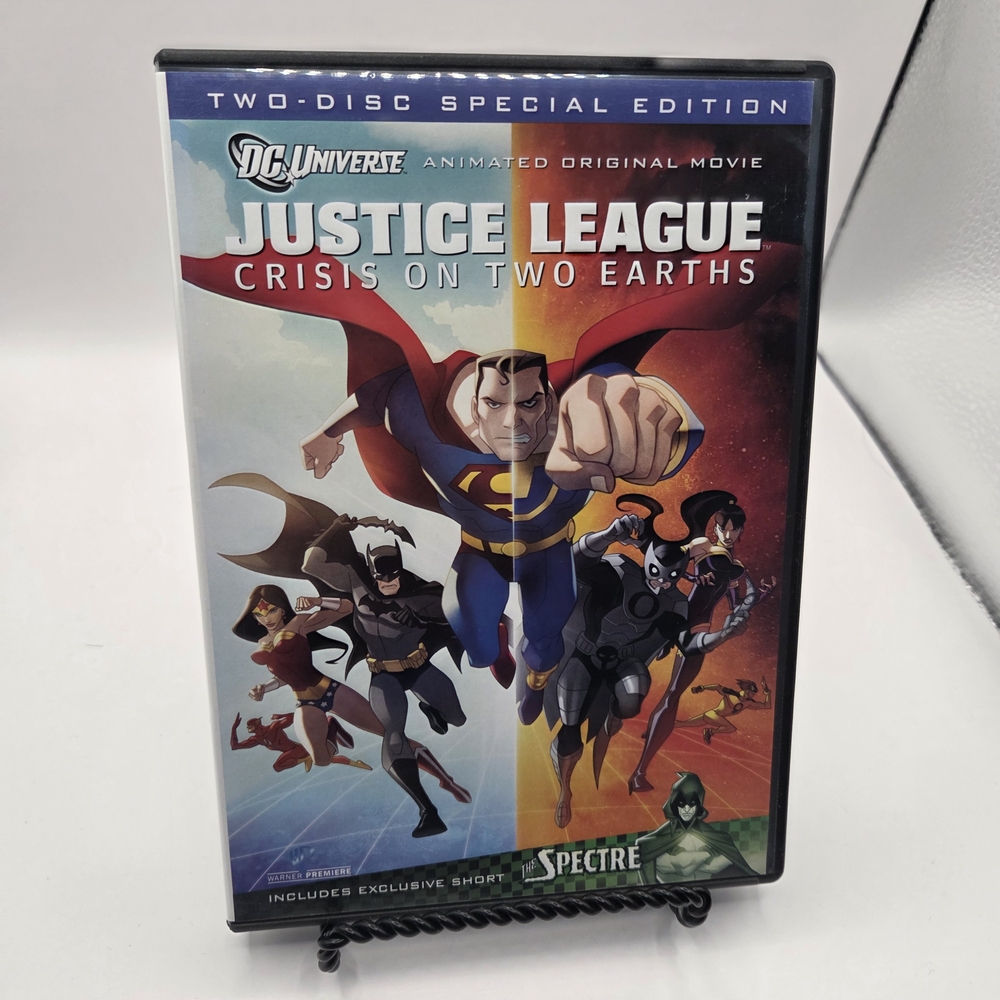 Justice League Crisis on Two Earths DVD